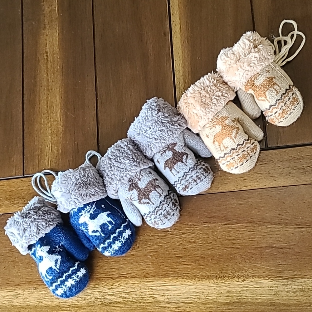 Set of 3 pairs of baby mittens